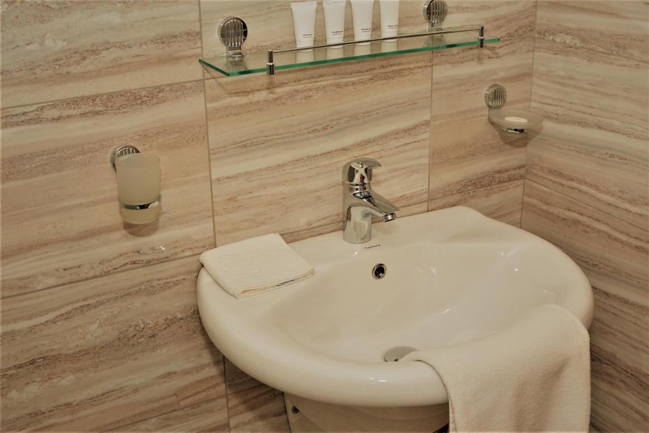 The Lofts Kuwait Fintas Pansiyon Kuveyt Dış mekan fotoğraf
